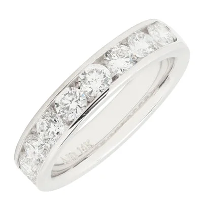 Diamond Channel Band in 14kt White Gold (1 1/5ct tw)