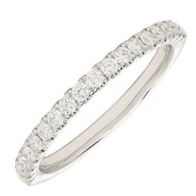 Diamond Pave Wedding Band in 14kt White Gold (1/3ct tw)