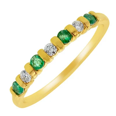 Emerald and Diamond Bar Set Anniversary Band in 14kt Yellow Gold (1/10ct tw)