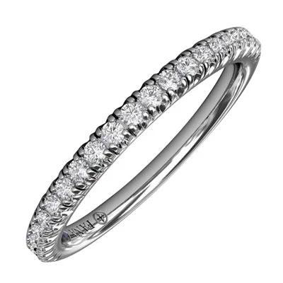 Fana Delicate Modern Pave Diamond Anniversary Band in 14kt White Gold (1/4ct tw)