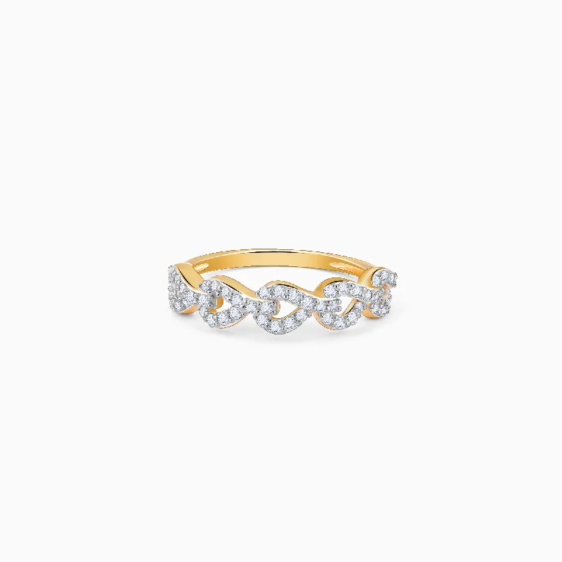 Gold Queen of Hearts Diamond Ring