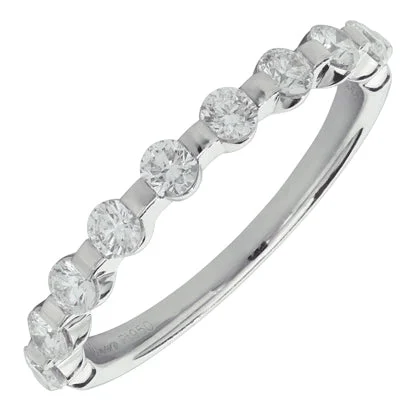 Memoire Precious Prong Diamond Wedding Band in Platinum (1/2ct tw)