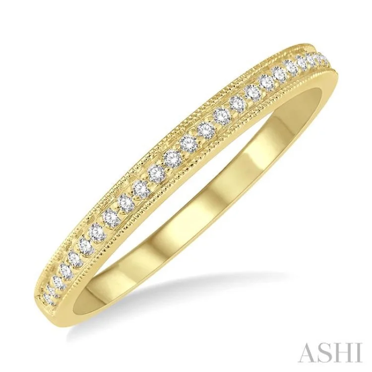 1/10 ctw Round Cut Diamond Wedding Band in 14K Yellow Gold