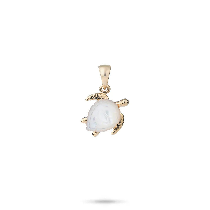 Honu Mother of Pearl Pendant in Gold - 13mm